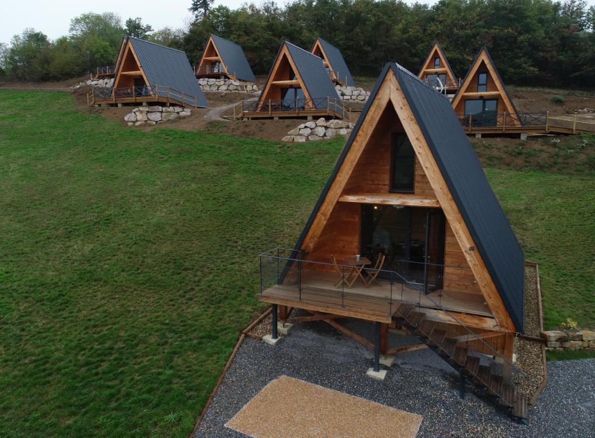 O Tipi Lodge Saint-Christo-en-Jarez ภายนอก รูปภาพ