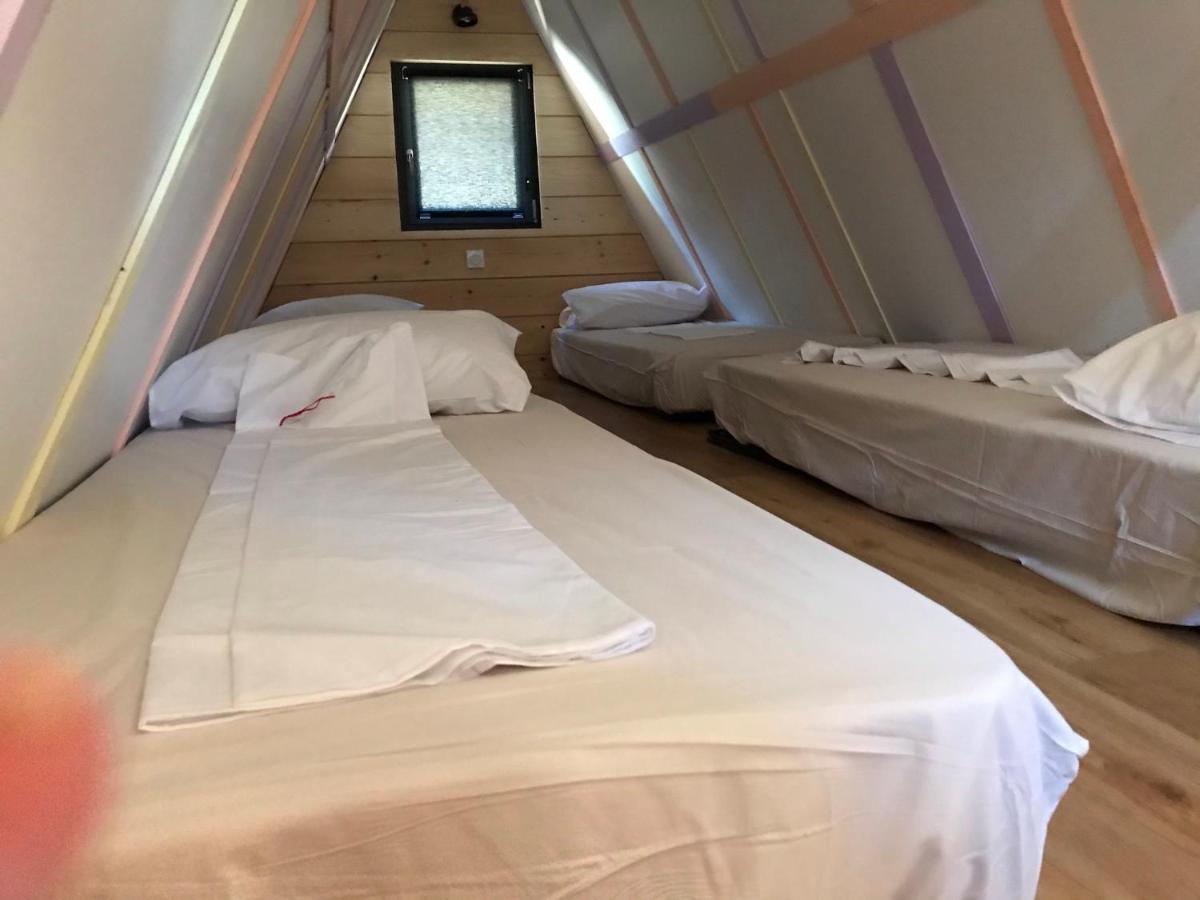O Tipi Lodge Saint-Christo-en-Jarez ภายนอก รูปภาพ