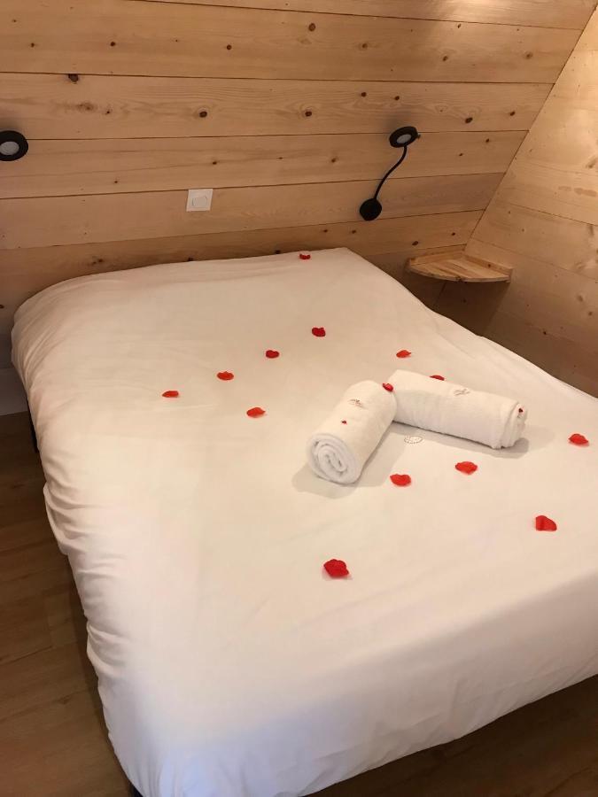 O Tipi Lodge Saint-Christo-en-Jarez ภายนอก รูปภาพ